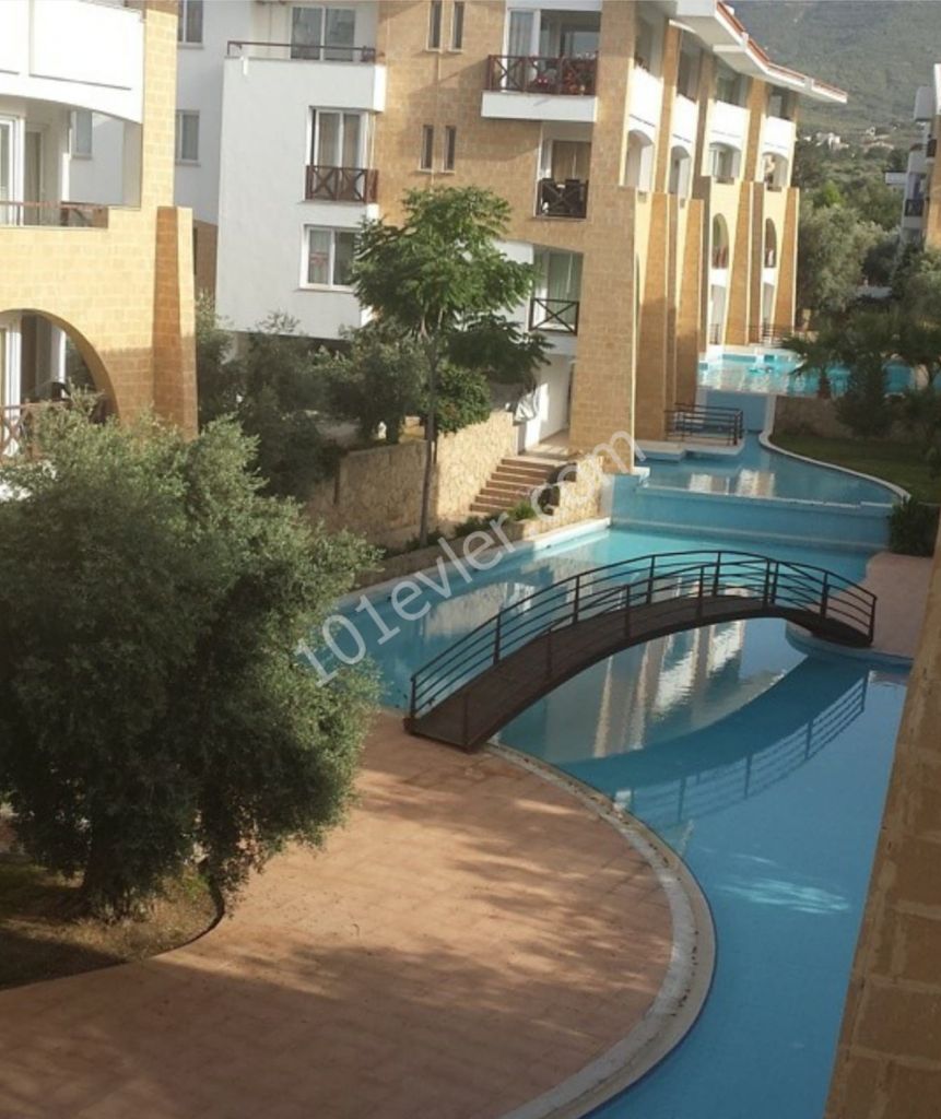 Girne Merkez'de Patalena Sitesinde 1+1 Full Eşyalı Daire - Havuzlu sitedir - Aidat Yok