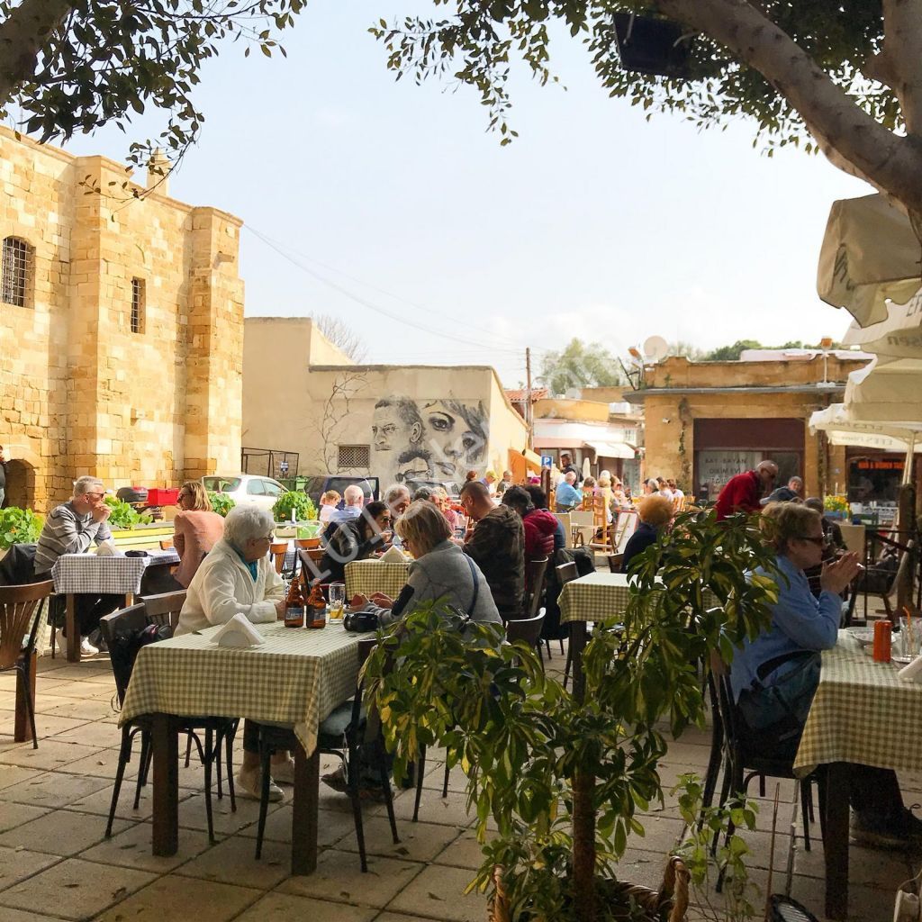 Geschäft Mieten in Lefkoşa Surlariçi, Nikosia