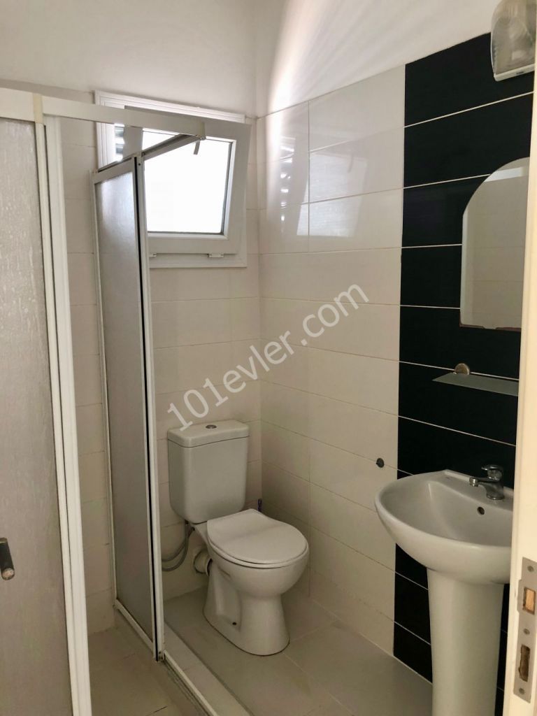 2 Bedroom flat to rent in Göçmenköy