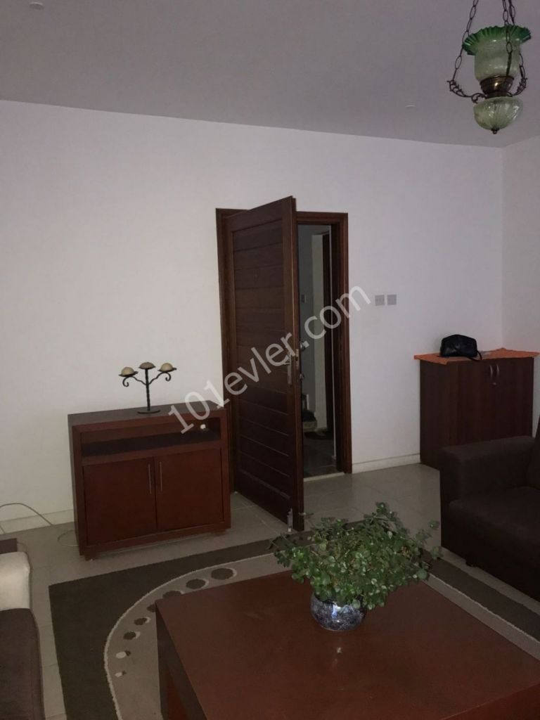 Flat To Rent in Girne Merkez, Kyrenia