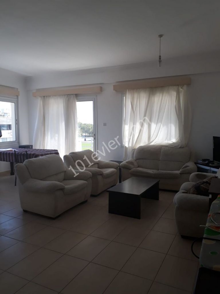 Flat For Sale in Yenişehir, Nicosia