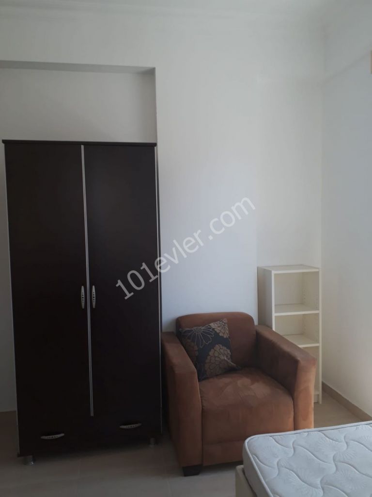 Yenisehirde 125 m2 full esyali  satılık 3+1 daire