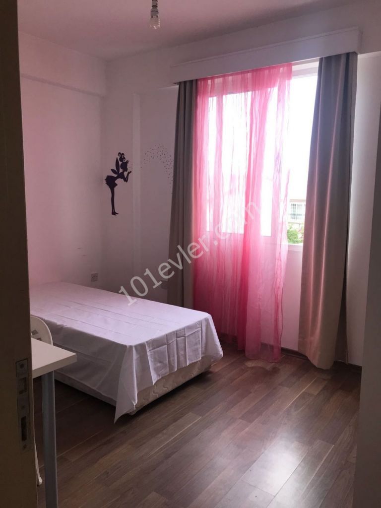 In Ortaköy furnished 2+1 flat