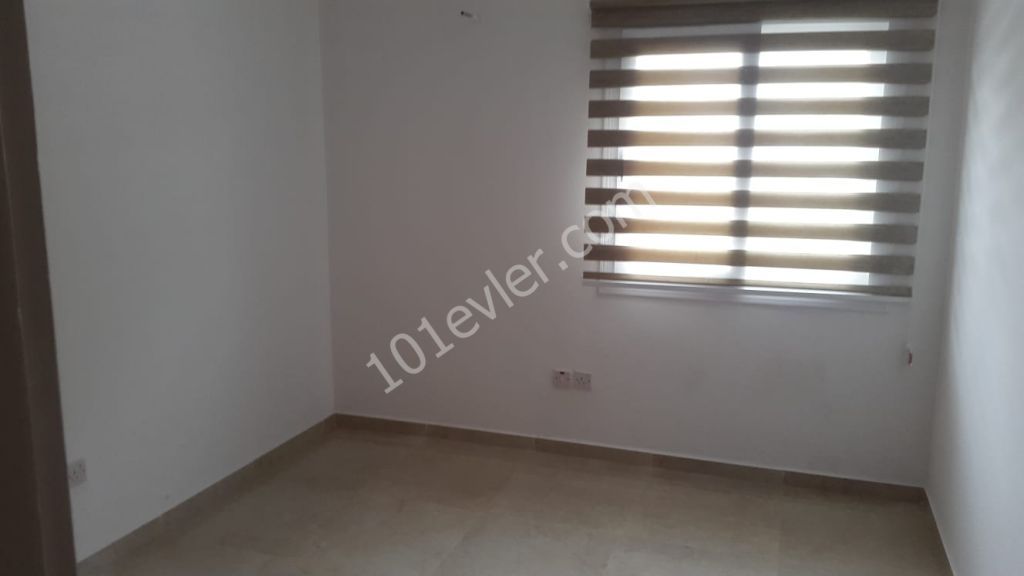 Köşklüçiftlik'te, merkezi lokasyonda, (2+1) - (115 m2) aylık kiralık eşyasız  daire...