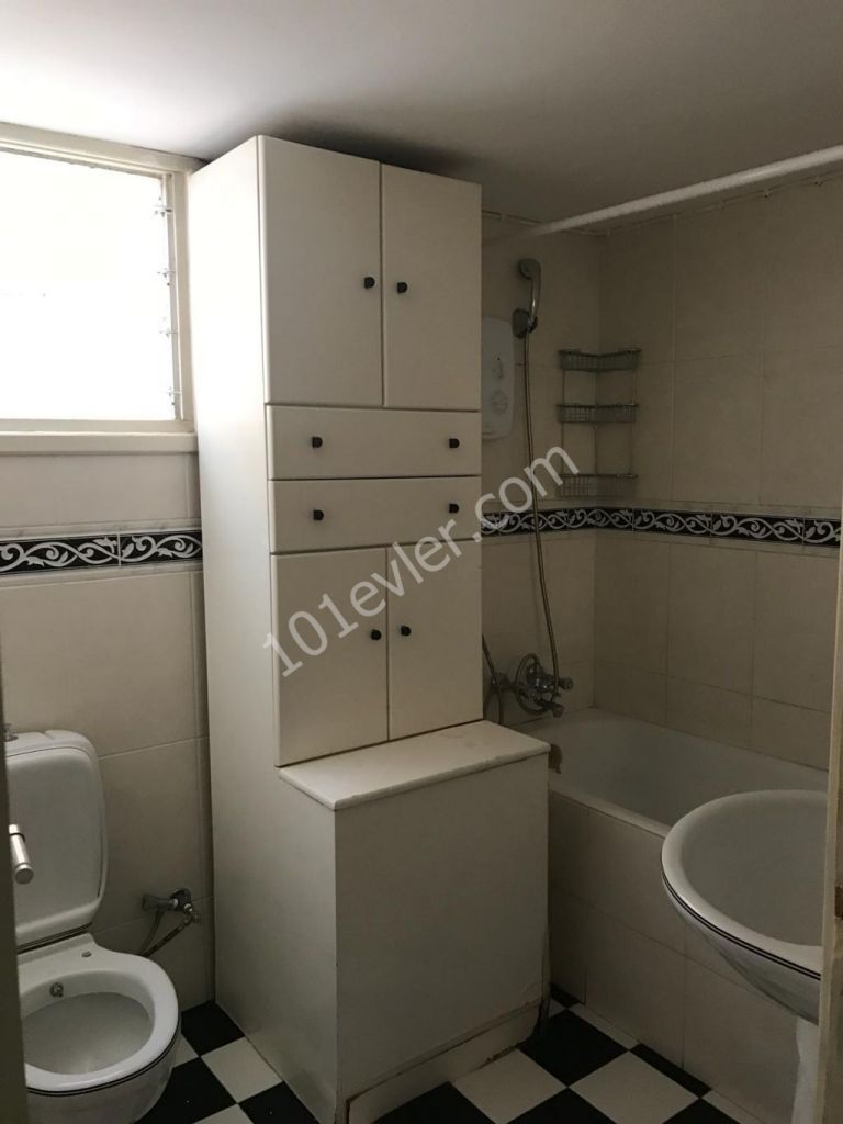 Flat To Rent in Köşklüçiftlik, Nicosia