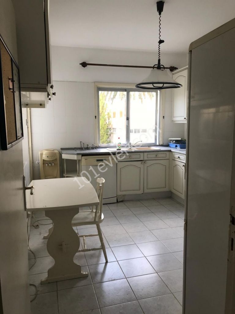 Flat To Rent in Köşklüçiftlik, Nicosia