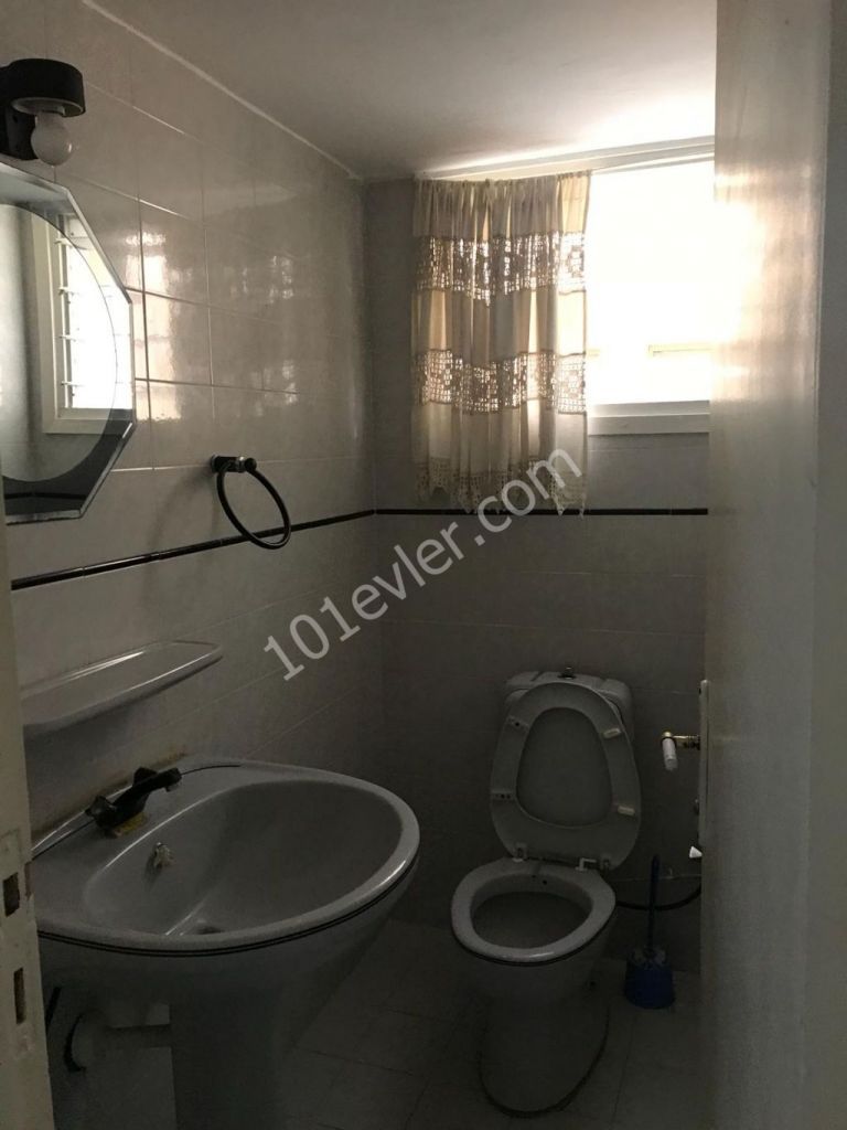 Flat To Rent in Köşklüçiftlik, Nicosia