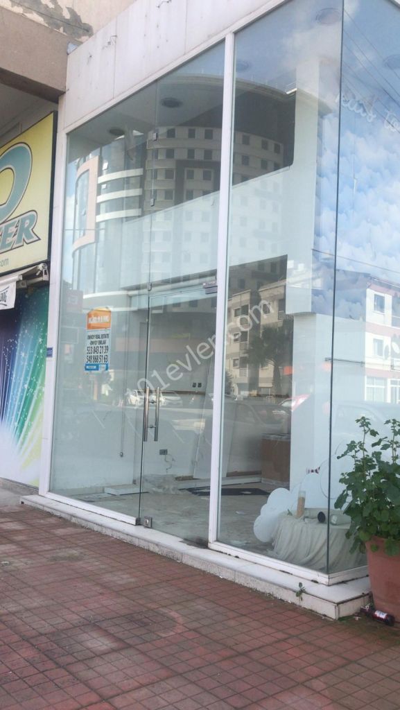 Dereboyu-Golden Tulip Hotel is a one-storey RENTAL shop on the front and main streets, totaling (300 m2) ** 