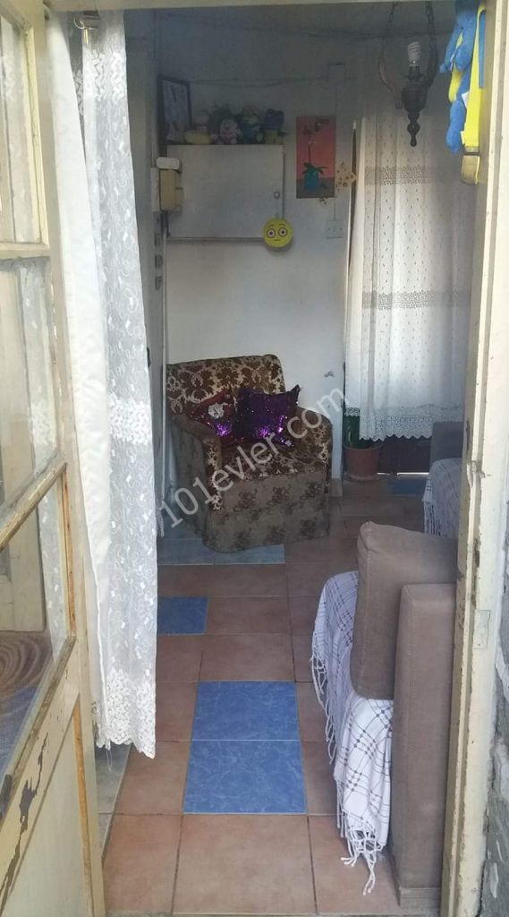 Detached House For Sale in Lefkoşa Surlariçi, Nicosia