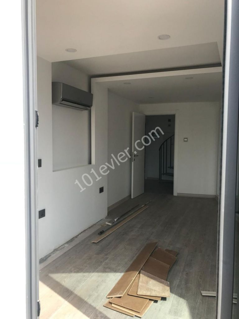 Penthouse For Sale in Girne Merkez, Kyrenia