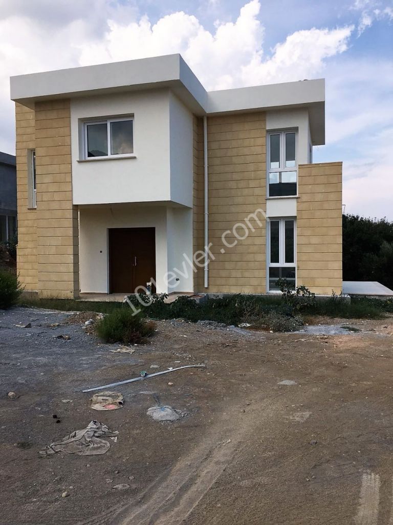 Villa For Sale in Yeşiltepe, Kyrenia