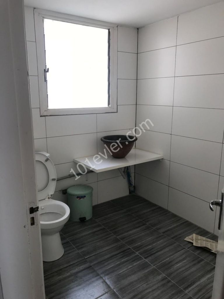 Flat To Rent in Köşklüçiftlik, Nicosia