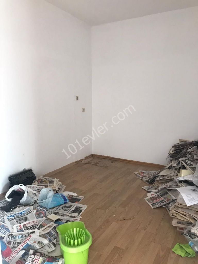 Köşklüçiftlik'te Müthiş Lokasyon Cadde Üstü  Sadece Ofis Kullanımına Uygun  195 M2 Ofis !!