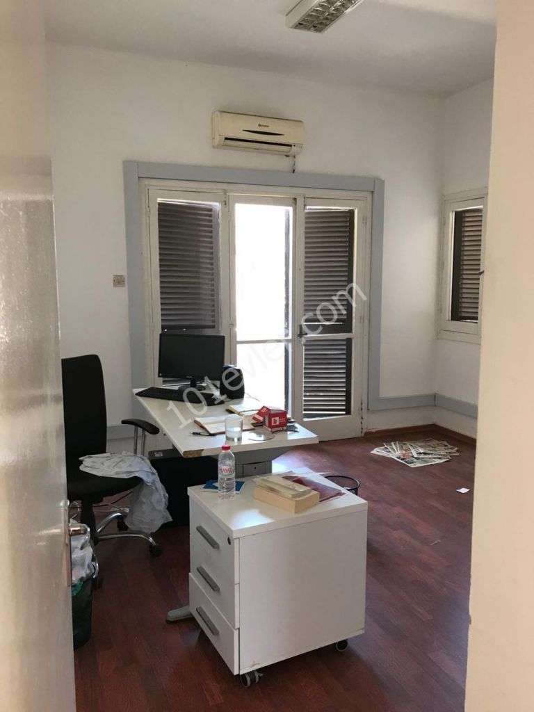 Flat To Rent in Köşklüçiftlik, Nicosia