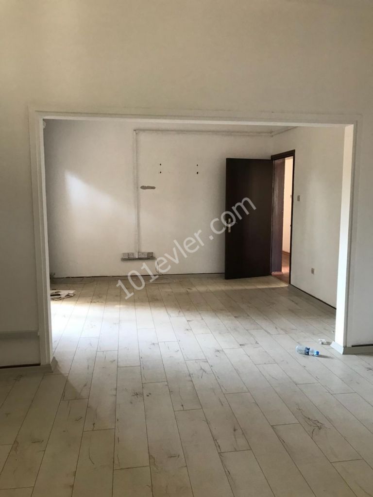 Flat To Rent in Köşklüçiftlik, Nicosia