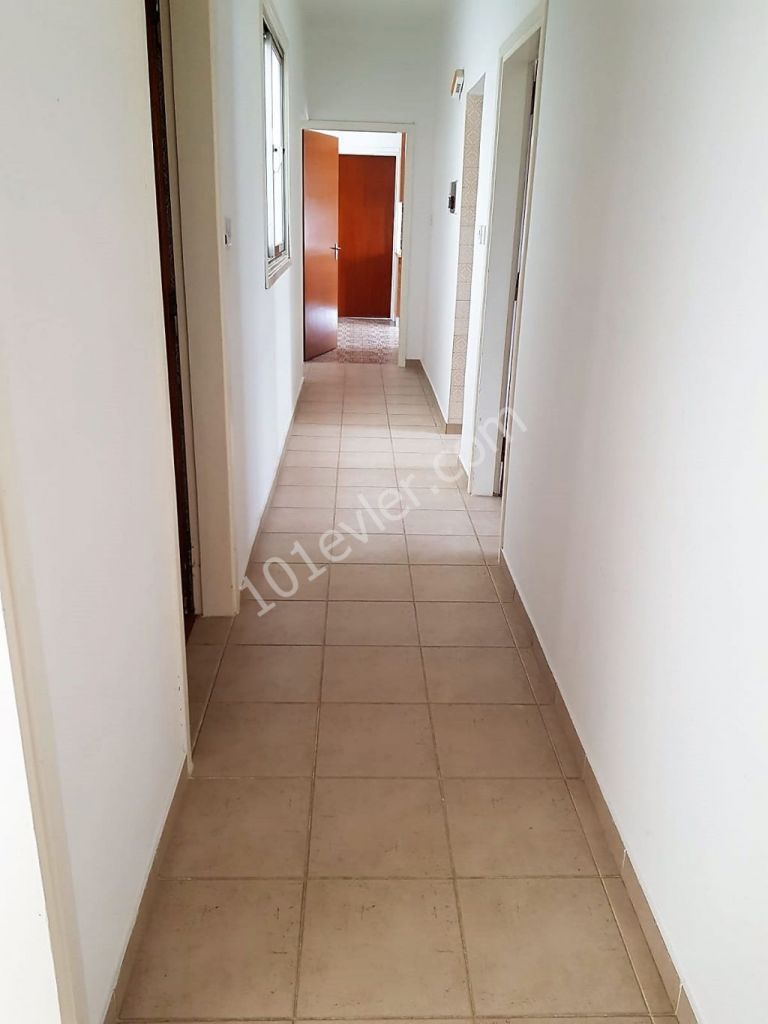 Dereboyu'nda ( 3+1)  150 m2 Full Eşyalı Aylık Ödeme Daire