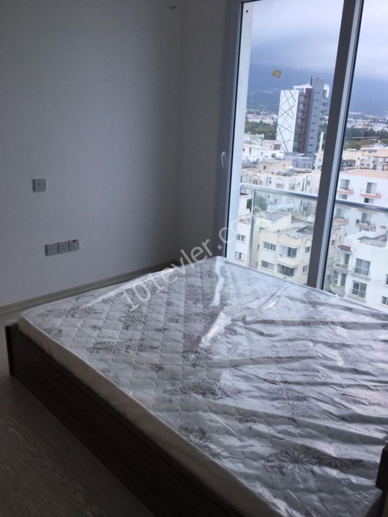 Girne merkezde(2+1)(80 m2) Kiralık  Daire