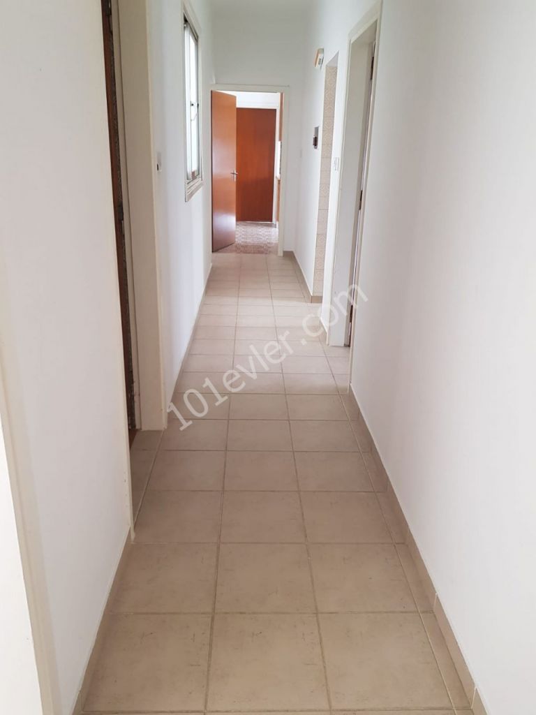 Flat To Rent in Köşklüçiftlik, Nicosia