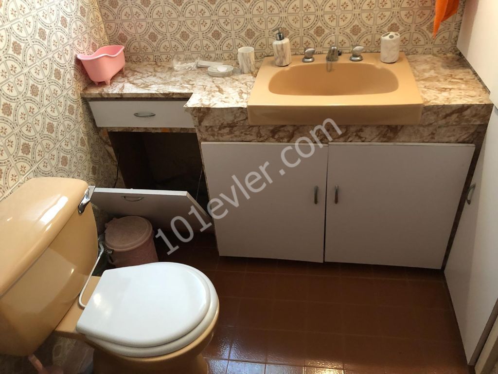 Flat To Rent in Köşklüçiftlik, Nicosia