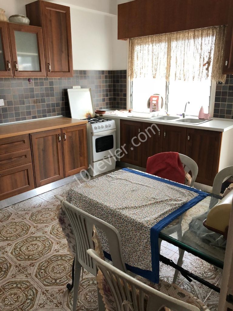 Flat To Rent in Köşklüçiftlik, Nicosia