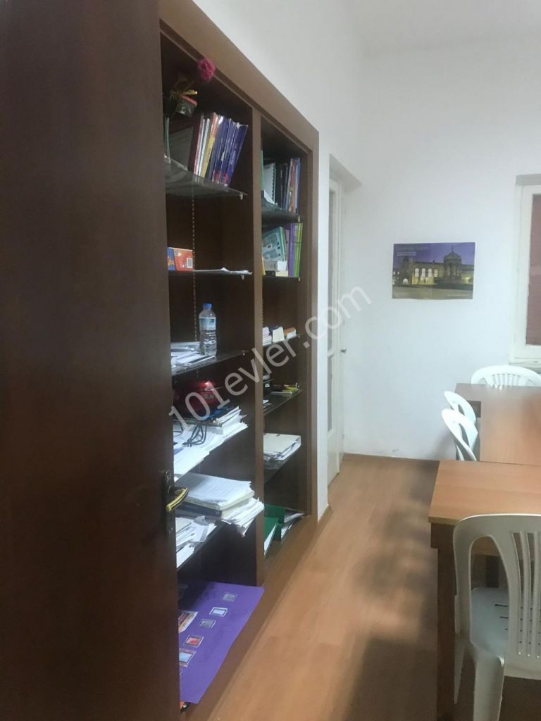 Detached House To Rent in Çağlayan, Nicosia