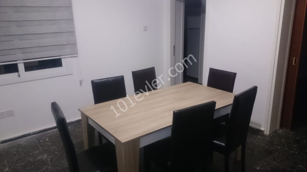 Gönyeli 'de Nezih Bir Mahallede 3+2 Zeminkat (180m2) Bahçeli Kiralık Zemin Kat Daire