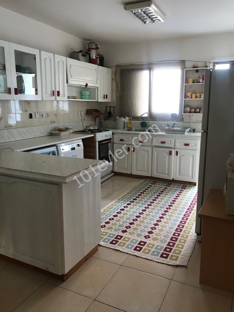 Lefkoşa'nın En Gözde Yeri Olan Dereboyunda 3+1 Full Eşyalı Kiralık Daire