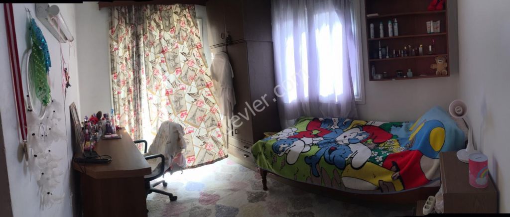 Köşklüçiftlik'te Çok Merkezi Lokasyonda  Duraklara 2dk Mesafede 3+1 Kiralık Daire