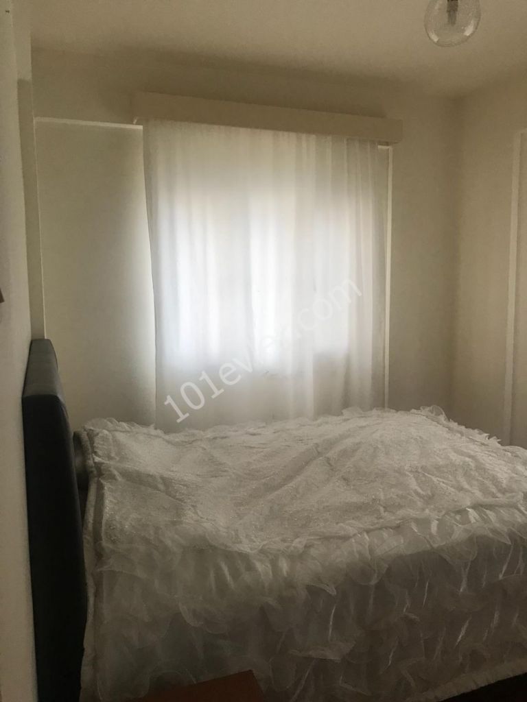 Lefkoşa Kumsal Müthiş Lokasyonda  3+1  Full Eşyalı Satılık Penthouse