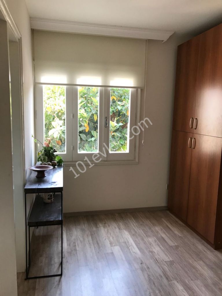 Köşklüçiftlik Dereboyu'nda Lux 3+2  Full Eşyalı Daire (185 m2)-İşyeri veya Konut için uygun