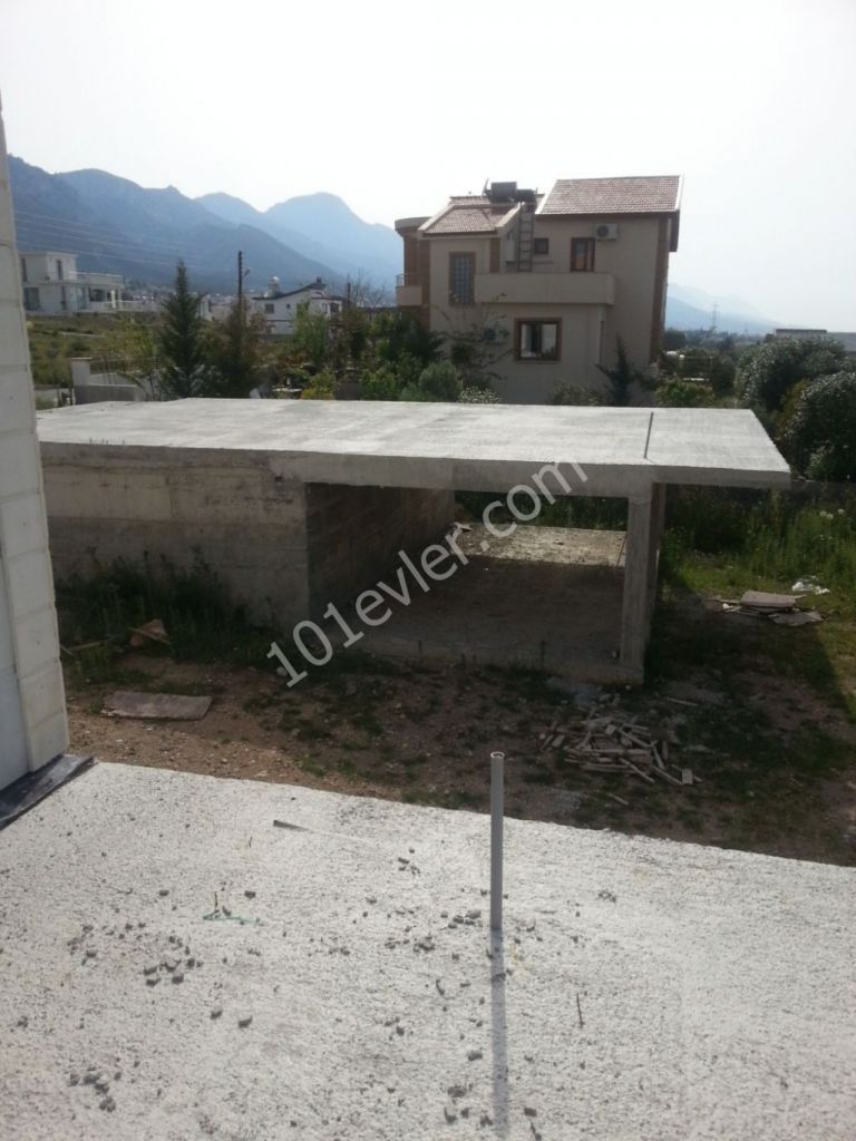 Residential Zoned Plot For Sale in Çatalköy, Kyrenia