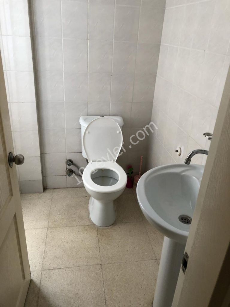 Flat To Rent in Ortaköy, Nicosia