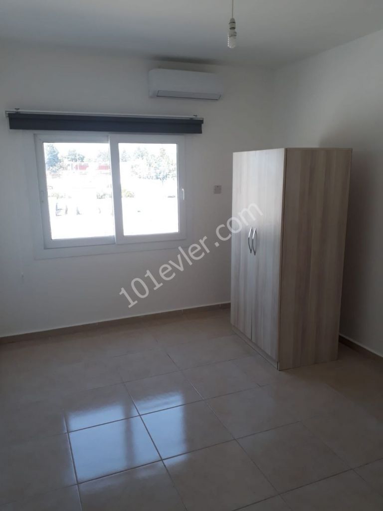 Flat To Rent in Güzelyurt Merkez, Guzelyurt