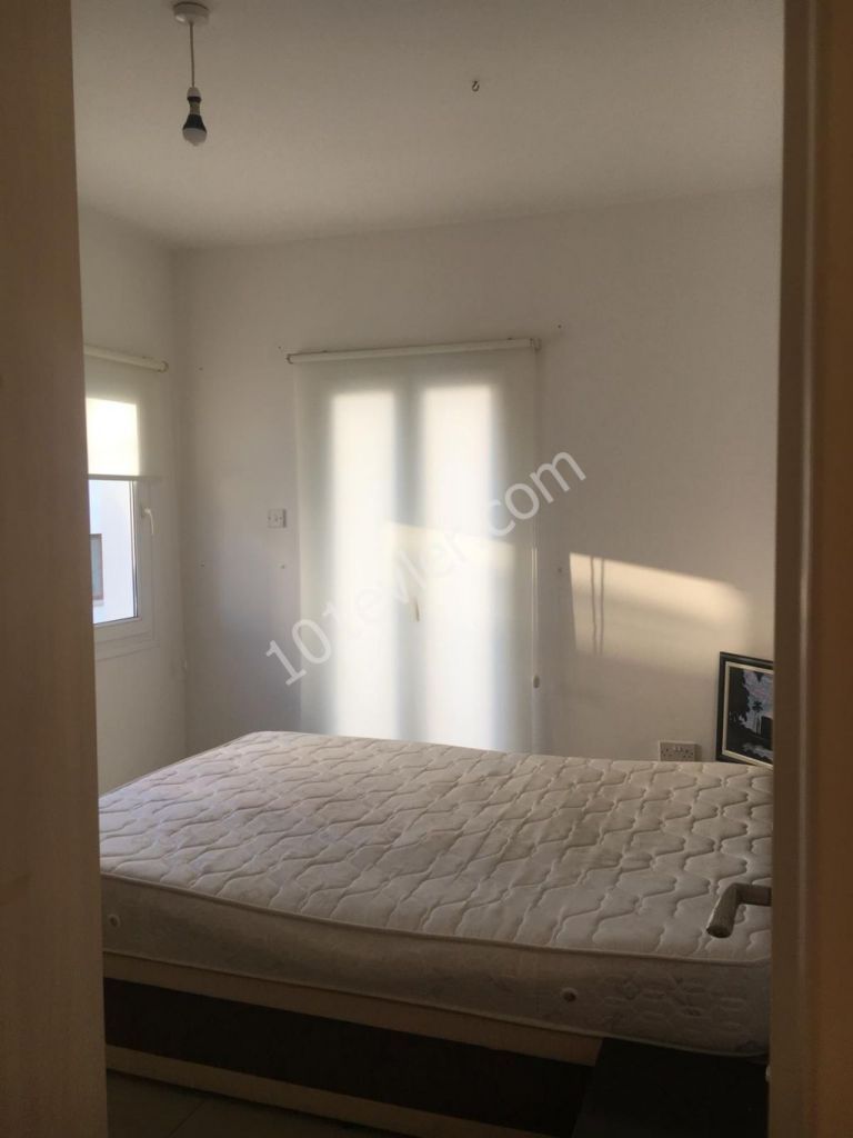 Girne Kaşgar Bölgesinde Kiralik 2+1 Penthouse - Geniş Teraslı