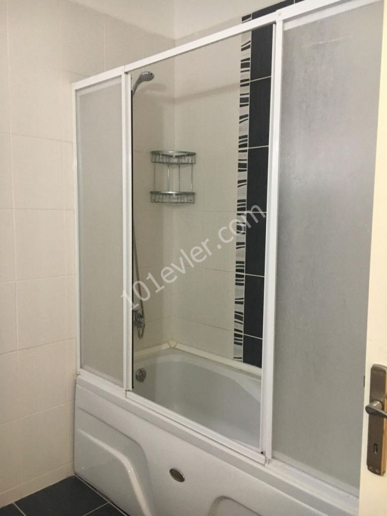 Girne Kaşgar Bölgesinde Kiralik 2+1 Penthouse - Geniş Teraslı