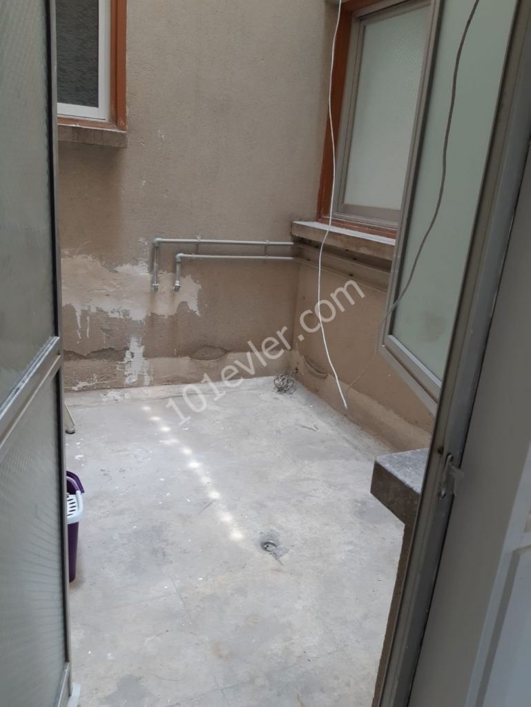 Flat To Rent in Köşklüçiftlik, Nicosia