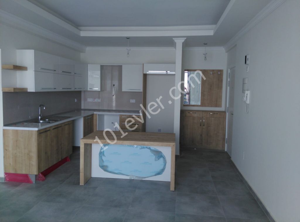 Lefkoşa Kaymaklı Bölgesinde Kiralık Eşyasız Luks Daire