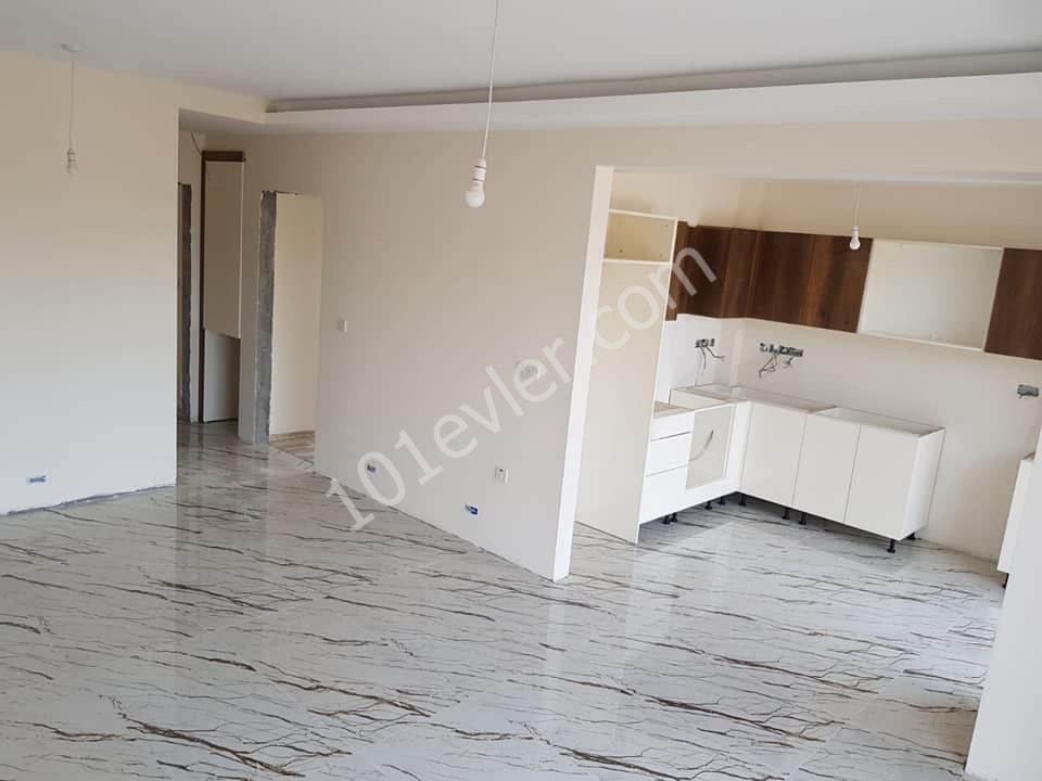 Dereboyu'nda Ultra Lux 83 m2 2+1 Daire   55000 STG !  Son 1 Adet Daire !