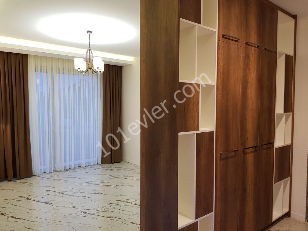 Dereboyu'nda Ultra Lux 83 m2 2+1 Daire   55000 STG !  Son 1 Adet Daire !