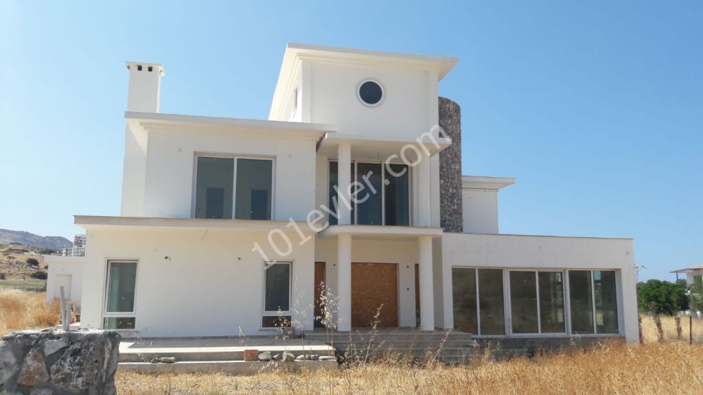 Villa For Sale in Gemikonağı, Lefke