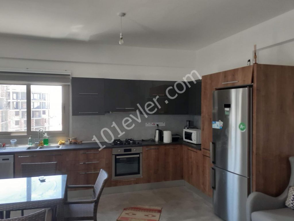 Lefkoşa'nın En Gözde Yeri Olan Dereboyu / Kumsal'da  2+1 Full Eşyalı 115 m2 Daire