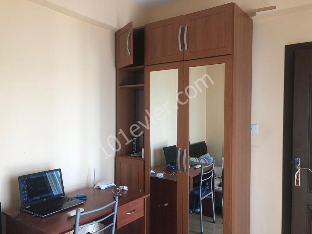 Gönyeli'de  Durakların Dibinde  Eşyalı 2+1 (100m2) Kiralık Penthouse   18 Hazirandan sonra müsait