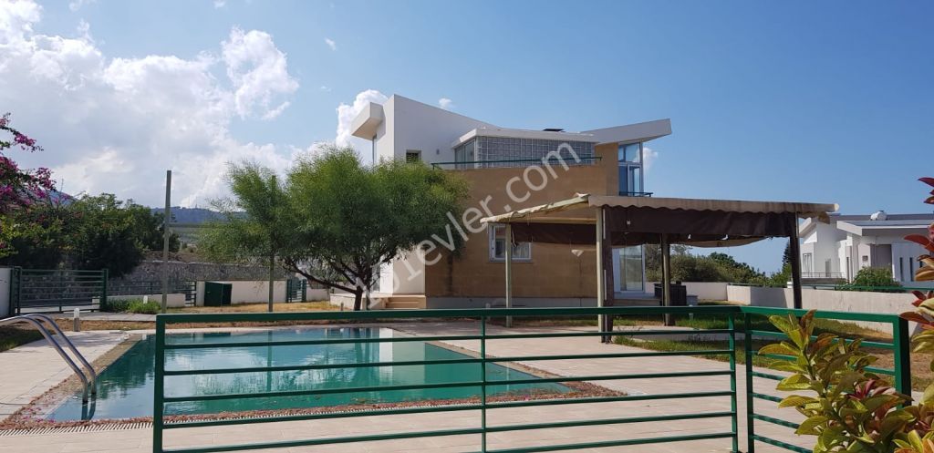 Villa To Rent in Ozanköy, Kyrenia