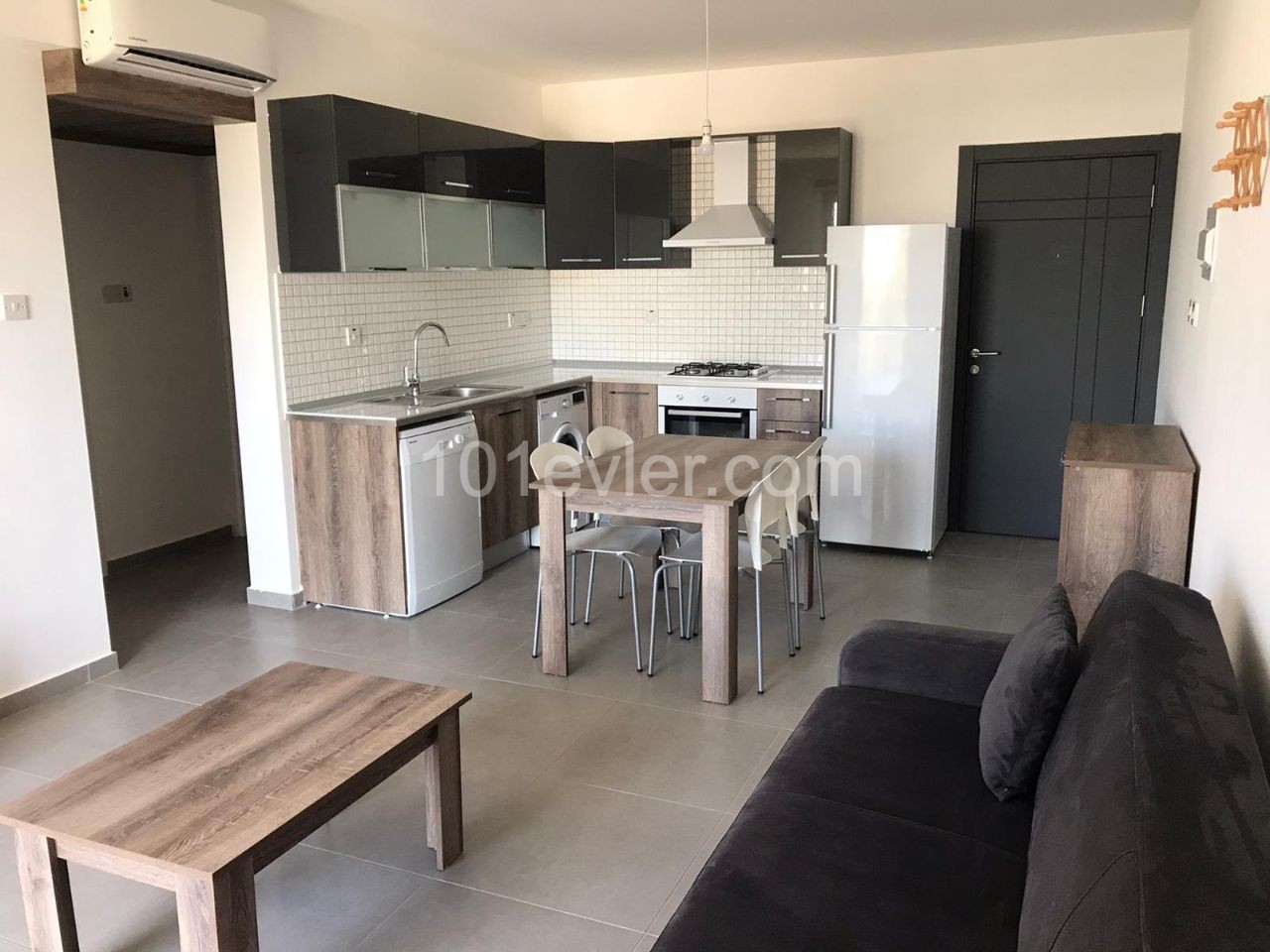 Girne Merkez'de Deniz Manzaralı (Jasmine Court) Sıfır Full Eşyalı Yeni Bitmiş Lux Daireler 