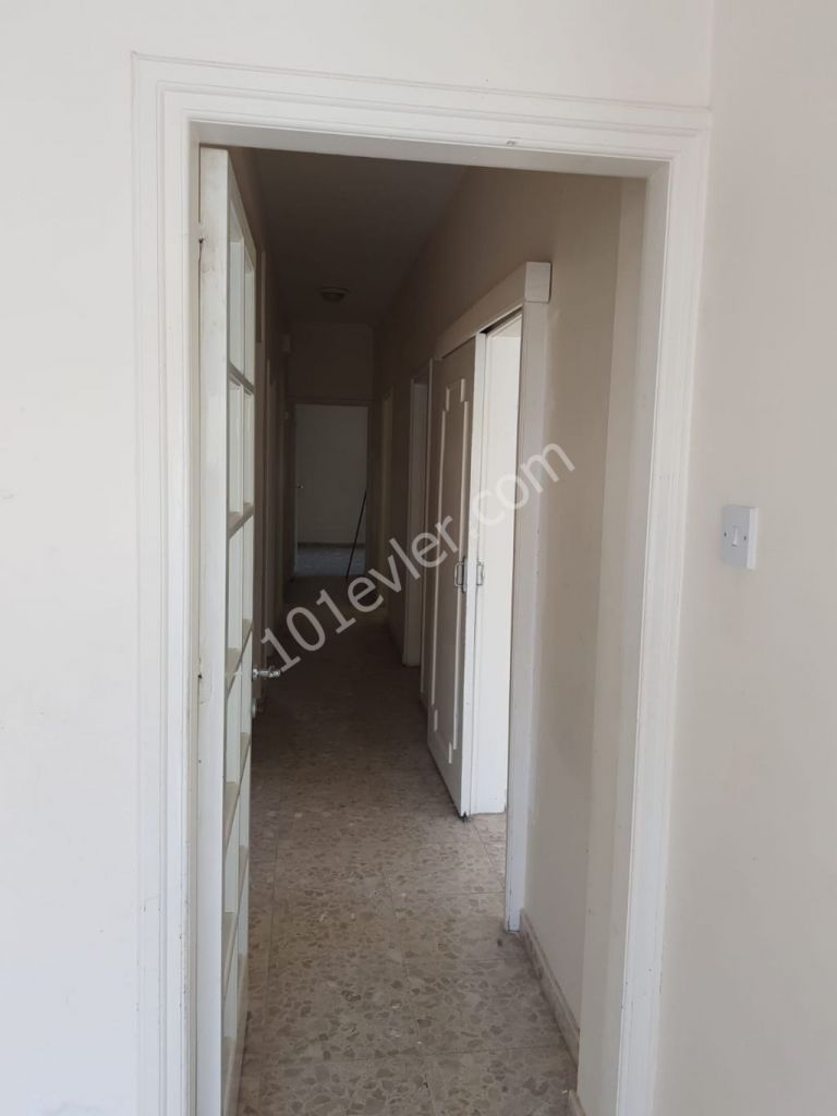 Flat To Rent in Yenişehir, Nicosia