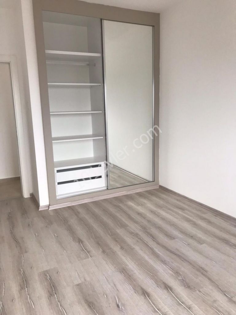 Marmara'da  Türk Tapulu  210 m2 Terasta Barbecue Klimali  PENTHOUSE SON 1 ADET - KDV+ Trafo Ödenmiş    !!!