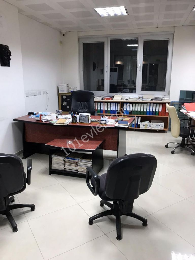 365 m2  Otopark Sorunu Olmayan Ticari Dükkan - Banka/ Mağaza/ Cafe / Ofis Gibi Kullanıma Uygun