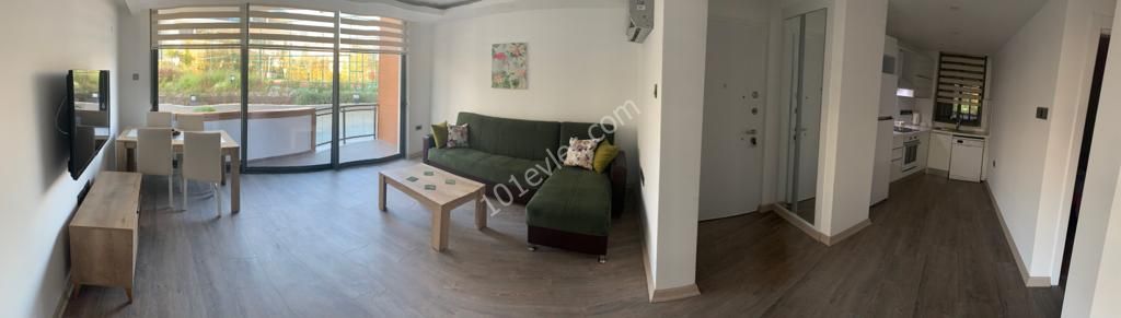 Girne Merkez'de Full Eşyalı Site İçerisinde Ve Yirmi Dört Saat Güvenlikli Kiralık Daire.