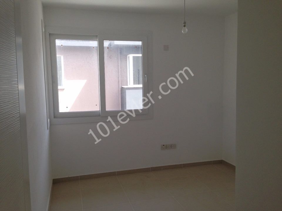 130m2 Spacious and Decked Apartment with Double Balcony - En suite 3+1 with Turkish Cob for Emergency Sale in Hamitkoy ** 