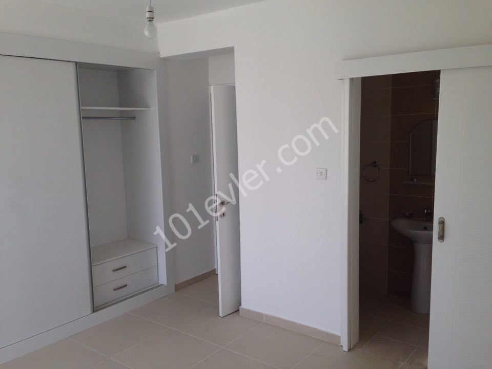 130m2 Spacious and Decked Apartment with Double Balcony - En suite 3+1 with Turkish Cob for Emergency Sale in Hamitkoy ** 